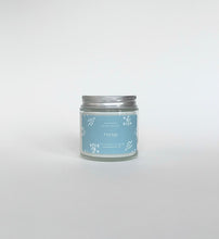 Load image into Gallery viewer, 4 oz thyme soy candle scented