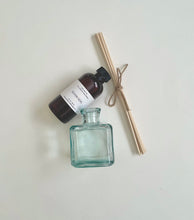 Load image into Gallery viewer, SEA COLLECTION REED DIFFUSER

