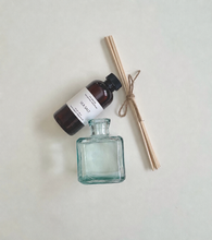 Load image into Gallery viewer, SEA COLLECTION REED DIFFUSER
